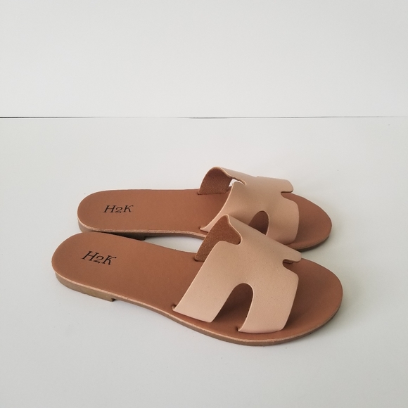 🚫SOLD🚫Women's Flat Sandals - Picture 6 of 7